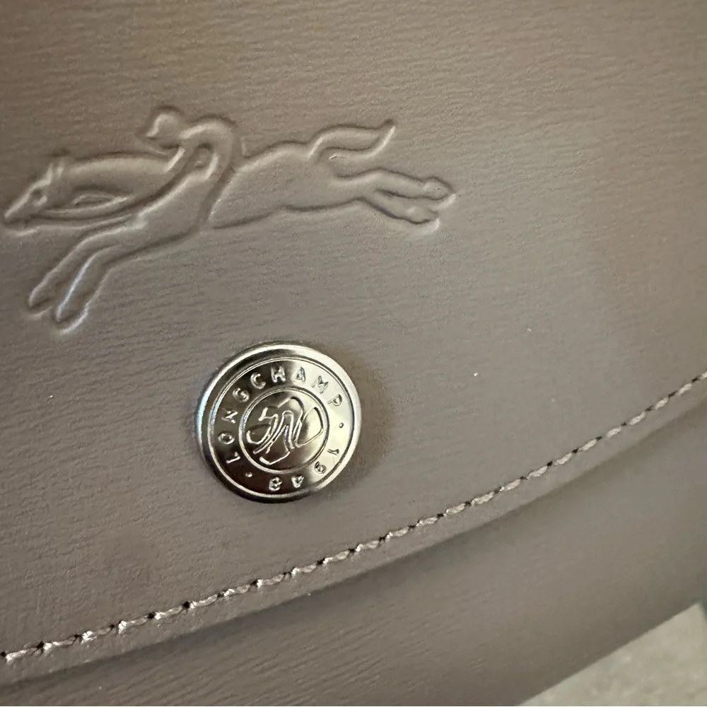 Longchamp Le Pliage City shoulder tote bag in the color taupe Large - Picture 8 of 16